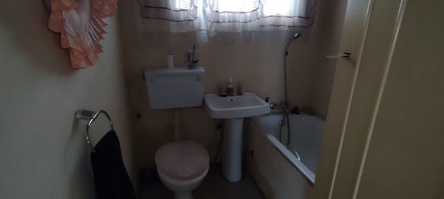 To Let 2 Bedroom Property for Rent in Mabopane Unit C North West